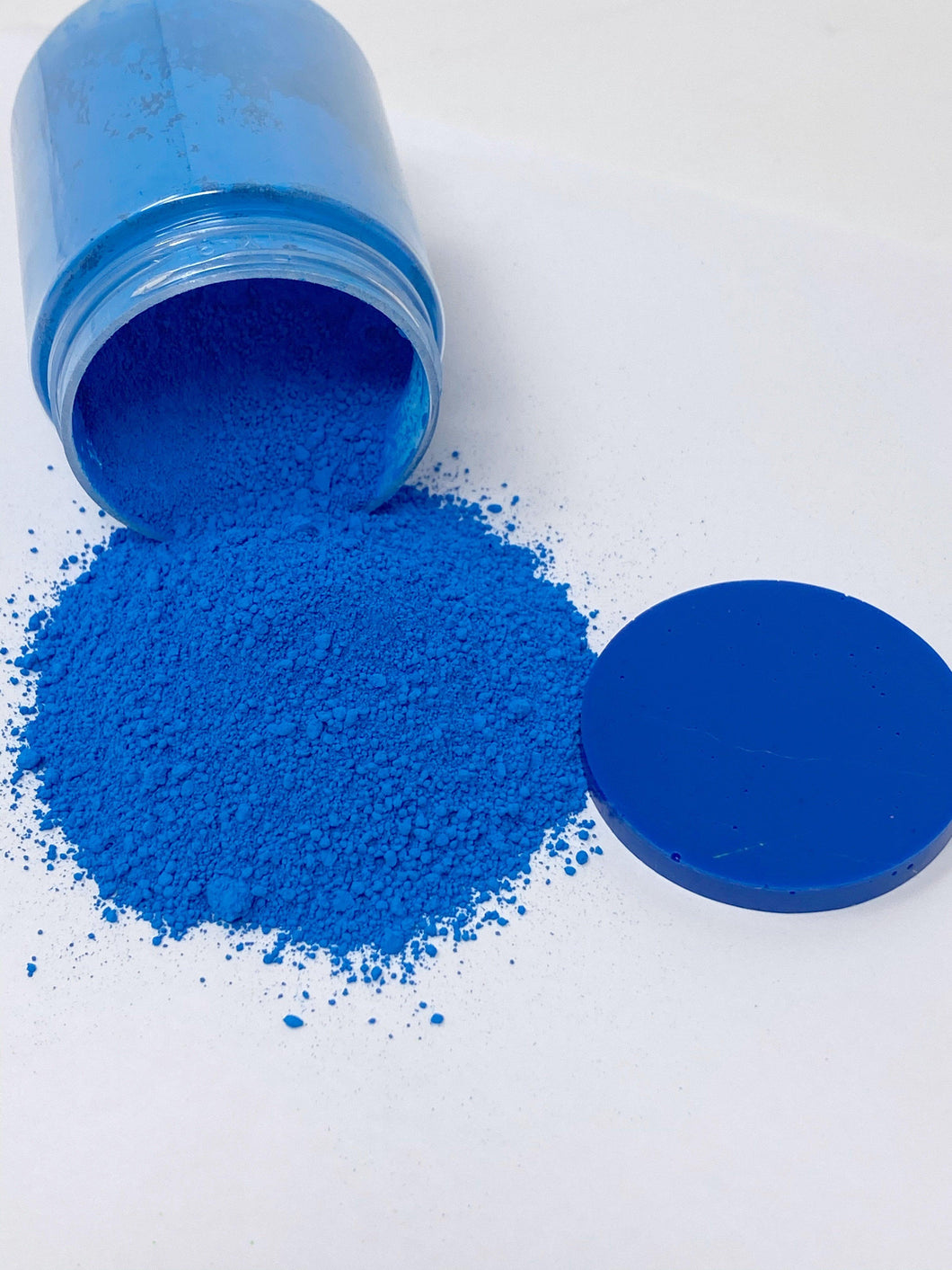 Into The Blue - Fluorescent Mica Powder | Glitter | GlitterChimp