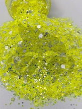 Load image into Gallery viewer, Yell-O - Mixology Glitter