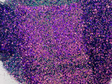 Load image into Gallery viewer, Man O&#39;War - Coarse Color Shift Glitter